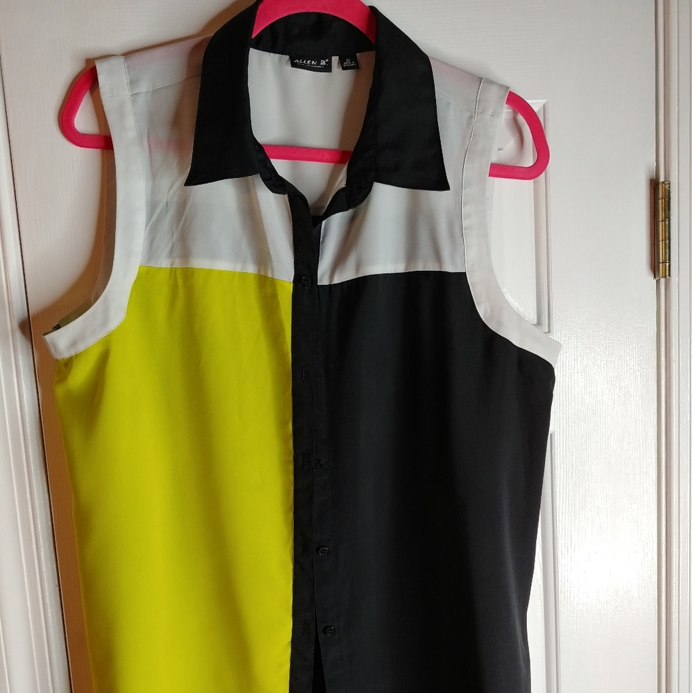 Sleeveless Blouse